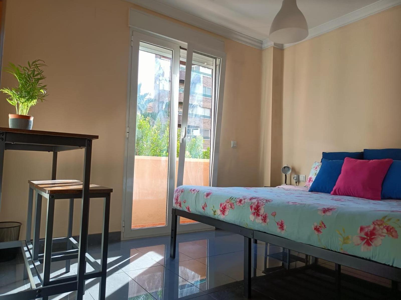 Habitaciones Centricas En Una Casa Valenciana No Hay Aire Condicionado There Is No Airconditioning מראה חיצוני תמונה